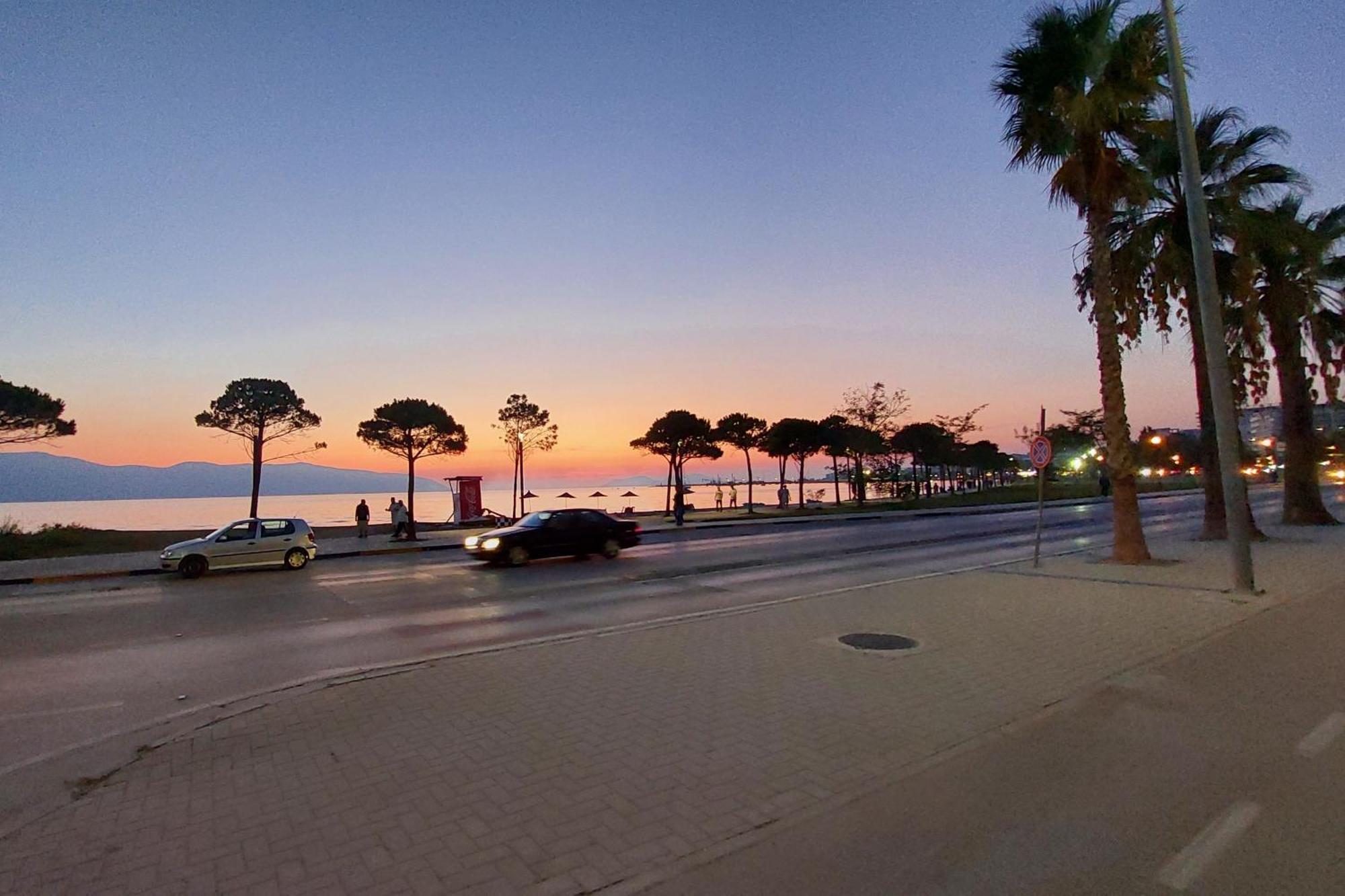 Jon Apartment Vlore Ngoại thất bức ảnh
