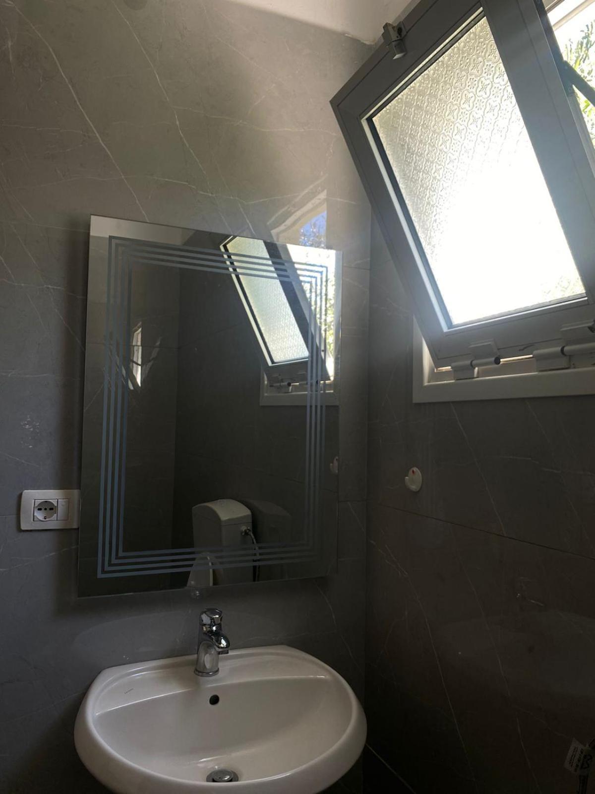 Jon Apartment Vlore Ngoại thất bức ảnh